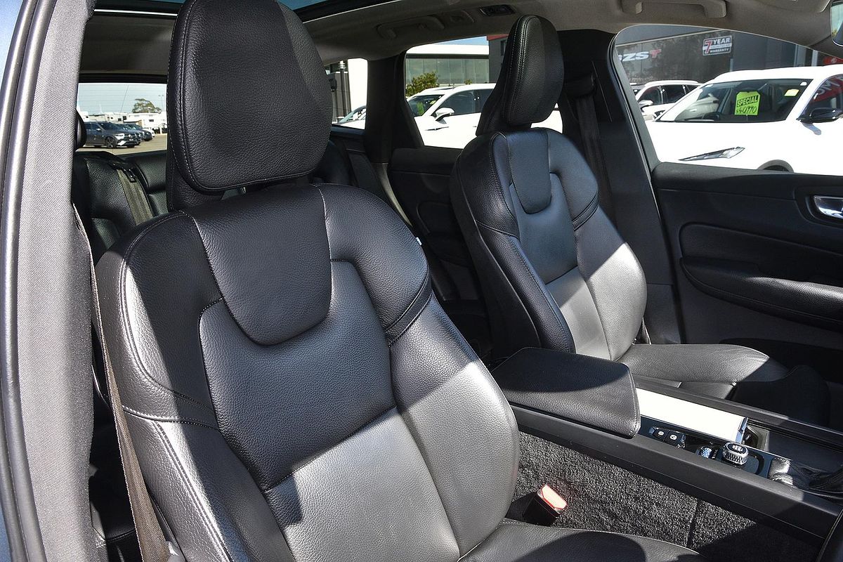 2021 Volvo XC60 D4 Inscription