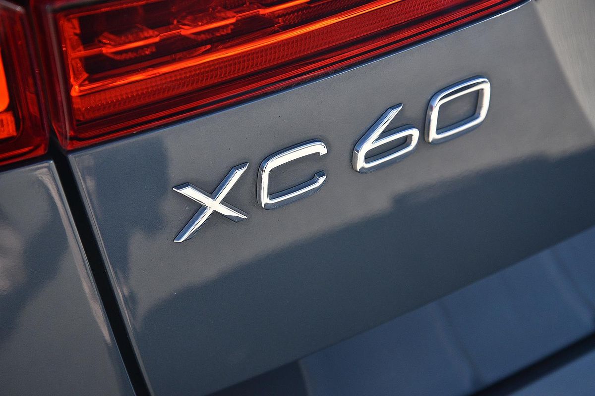 2021 Volvo XC60 D4 Inscription