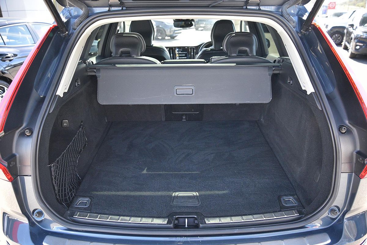 2021 Volvo XC60 D4 Inscription