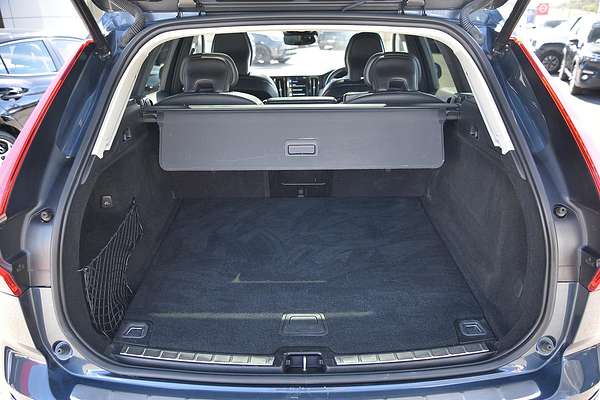 2021 Volvo XC60 D4 Inscription