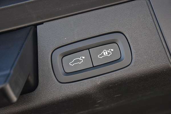 2021 Volvo XC60 D4 Inscription