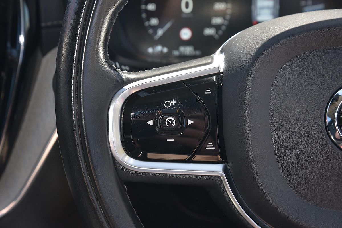 2021 Volvo XC60 D4 Inscription