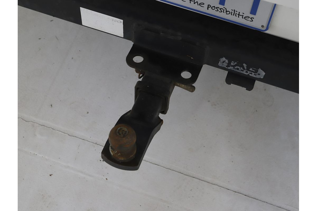 2013 Toyota Hilux SR GGN15R Rear Wheel Drive