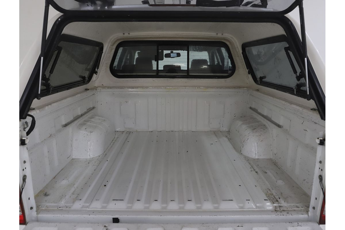 2013 Toyota Hilux SR GGN15R Rear Wheel Drive