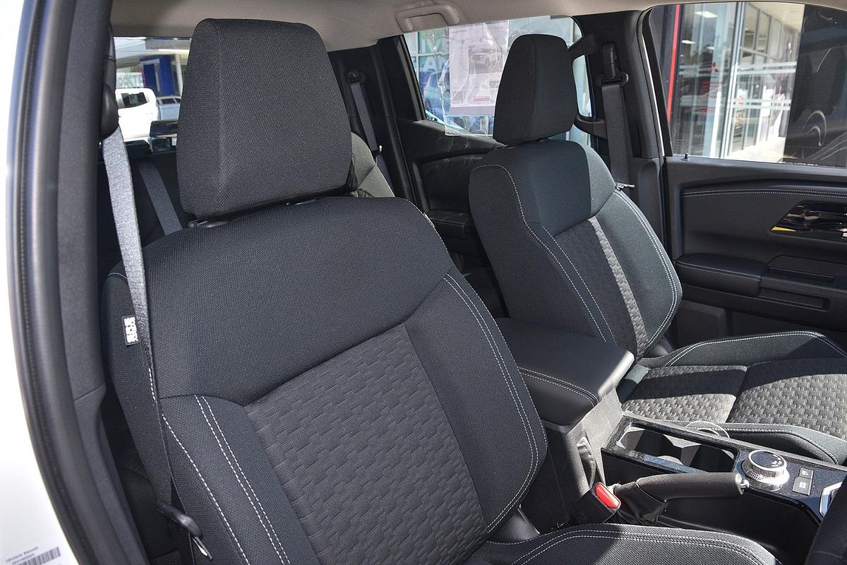 2024 Mitsubishi Triton GLS MV 4X4