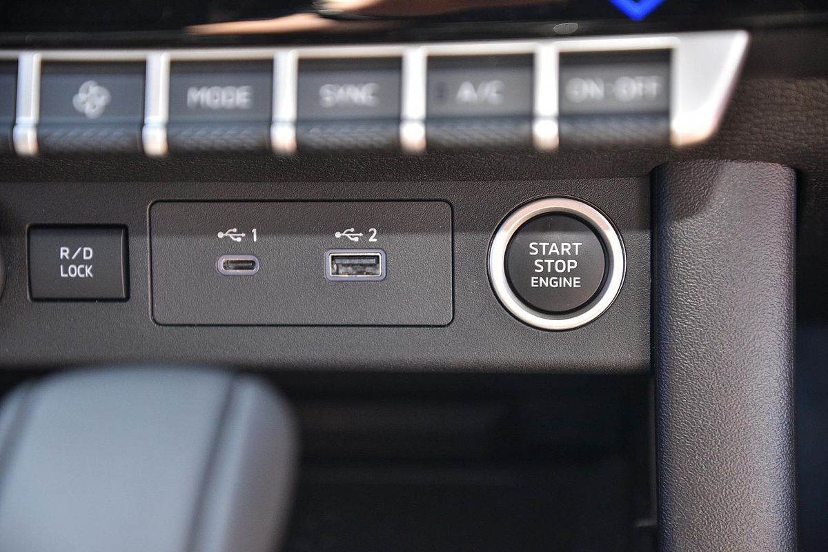 2024 Mitsubishi Triton GLS MV 4X4