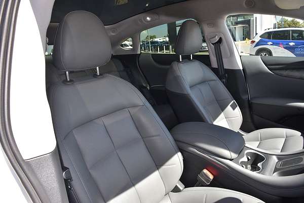 2025 MG IM5 Performance P12L