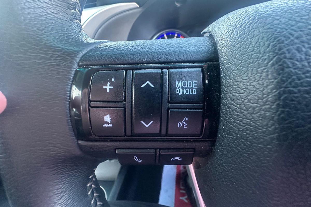 2018 Toyota Hilux SR5 GUN126R