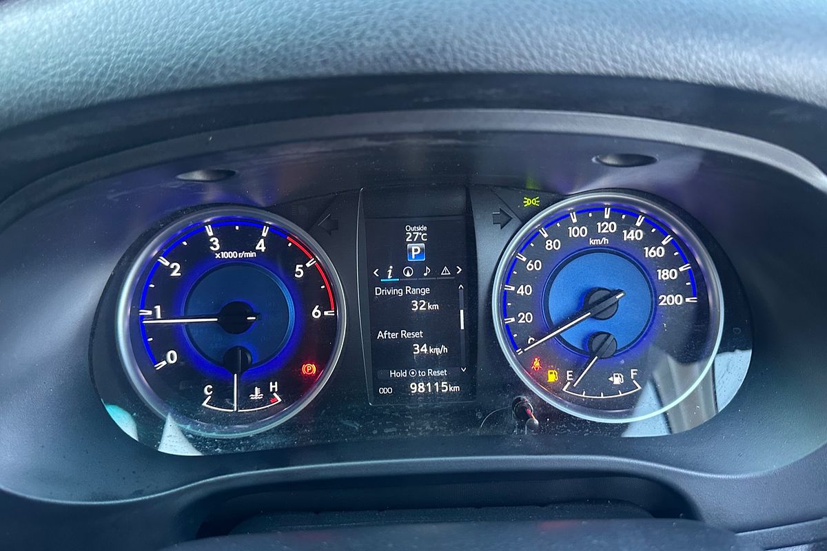 2018 Toyota Hilux SR5 GUN126R