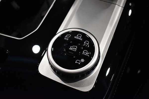 2025 Mitsubishi Outlander Aspire ZM