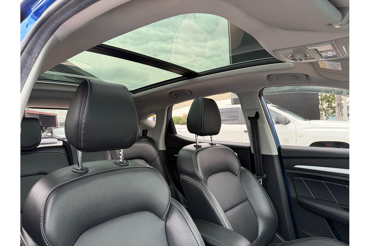 2018 MG ZS Essence AZS1