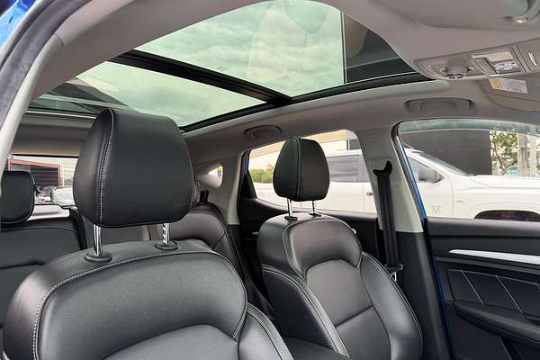 2018 MG ZS Essence AZS1