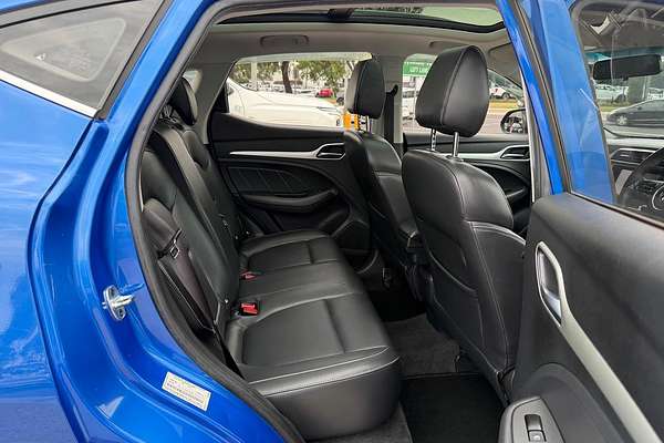 2018 MG ZS Essence AZS1