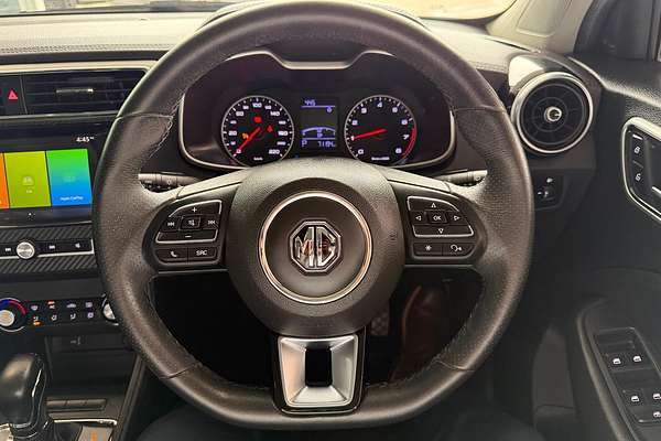 2018 MG ZS Essence AZS1