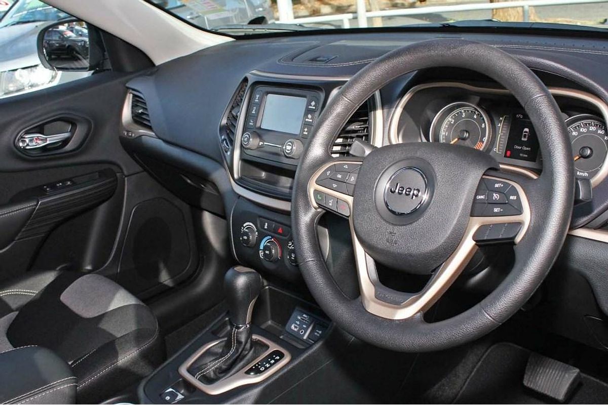 2015 Jeep Cherokee Sport KL