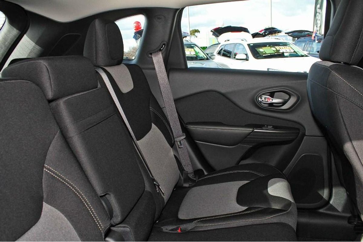 2015 Jeep Cherokee Sport KL
