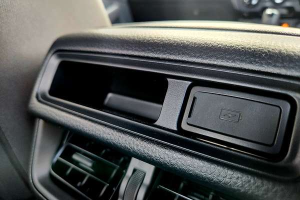 2025 Isuzu D-MAX X-RIDER