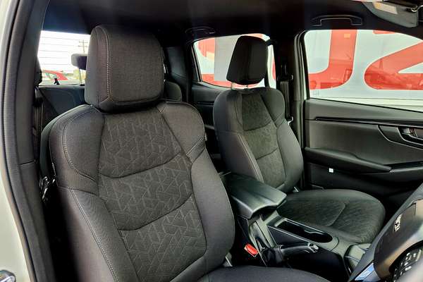 2025 Isuzu D-MAX X-RIDER