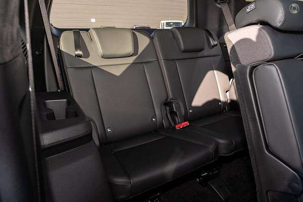 2025 Hyundai Santa Fe Hybrid Calligraphy MX5.V2