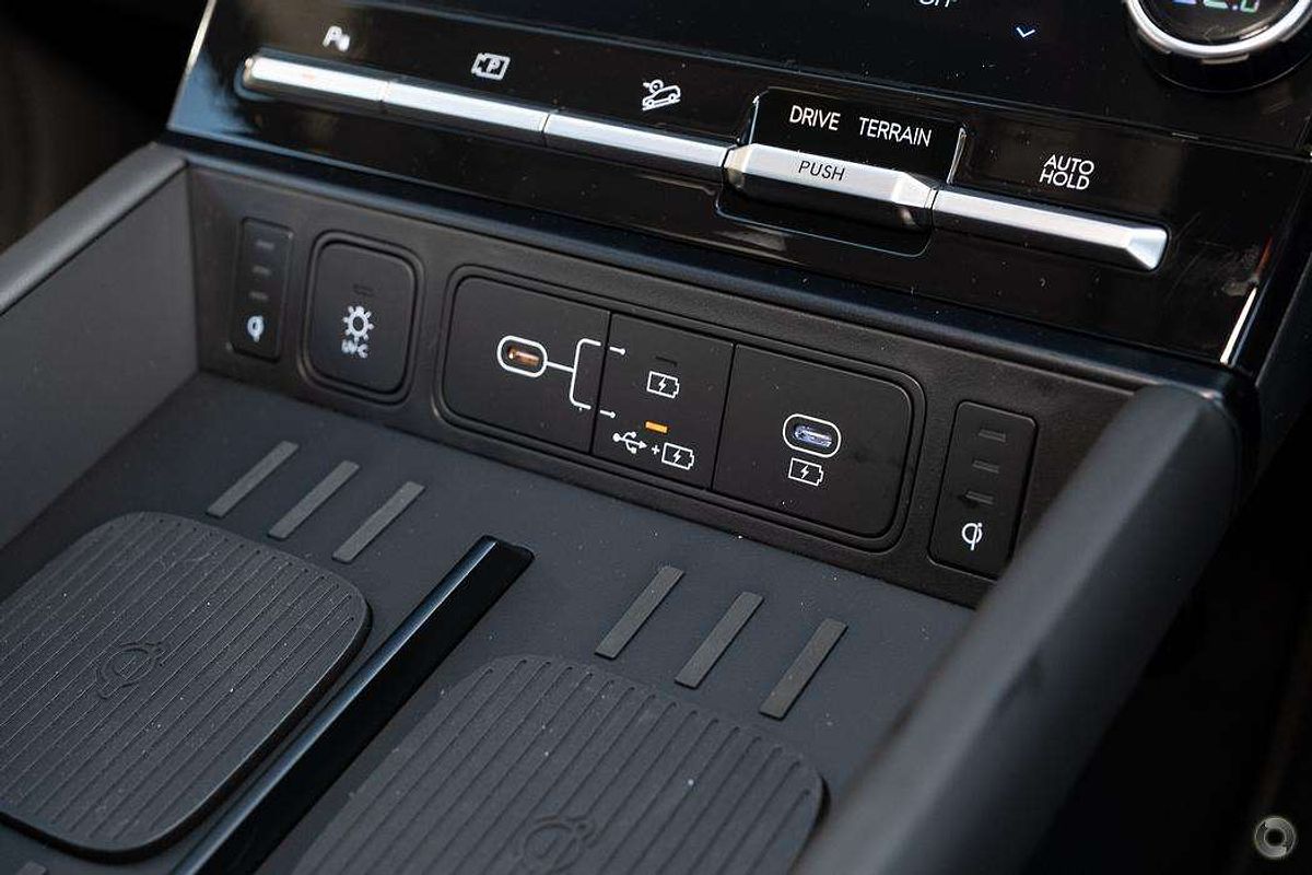 2025 Hyundai Santa Fe Hybrid Calligraphy MX5.V2