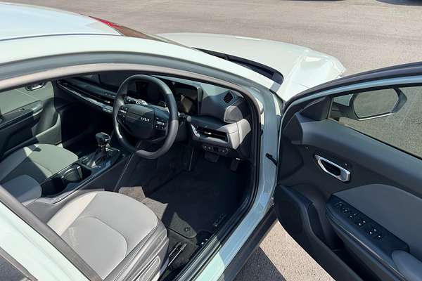 2025 Kia K4 Sport+ CL4m