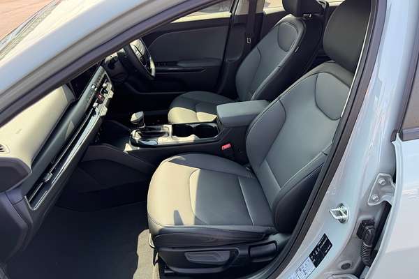 2025 Kia K4 Sport+ CL4m