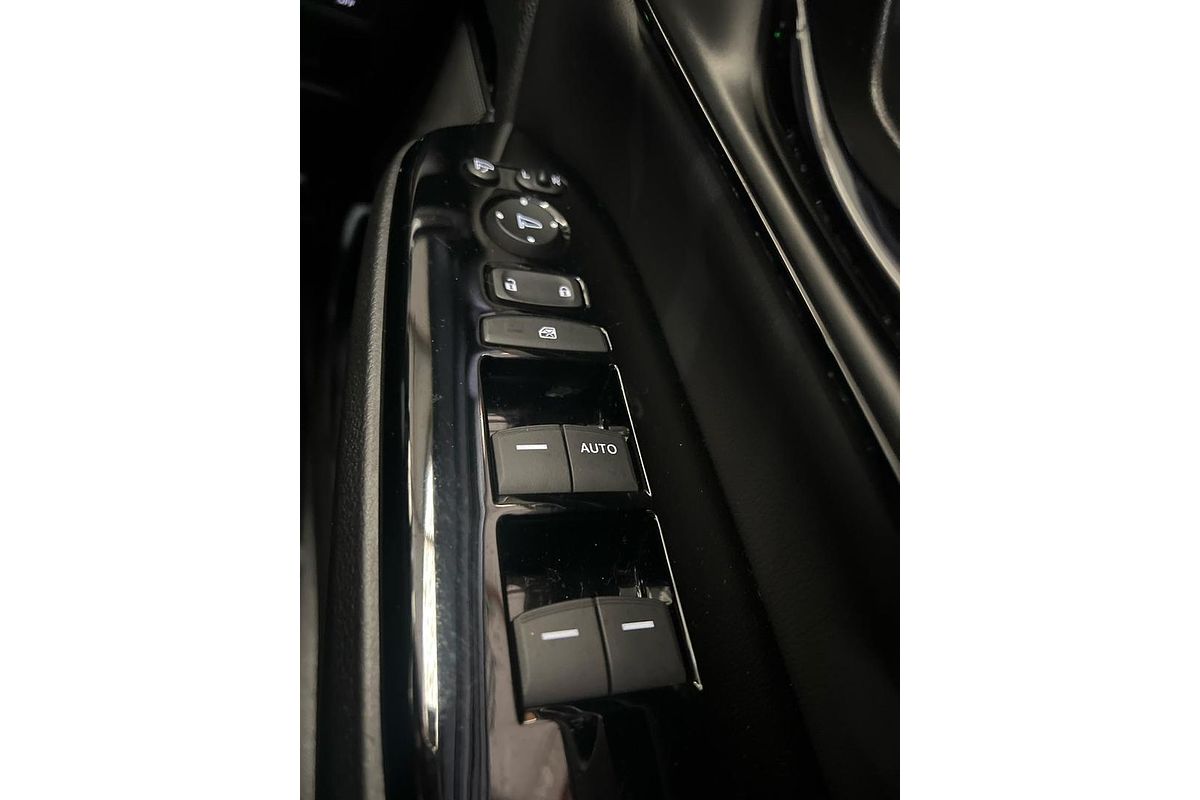 2022 Honda CR-V Black Edition RW
