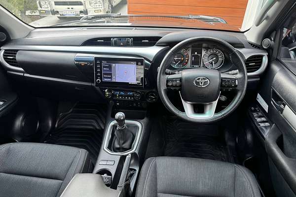 2022 Toyota Hilux SR5 GUN126R