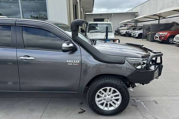 2022 Toyota Hilux SR5 GUN126R