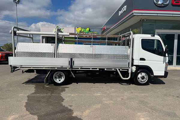 2021 Fuso Canter 615 4x2 LWB