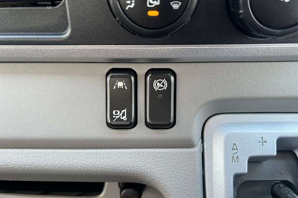 2021 Fuso Canter 615 4x2 LWB