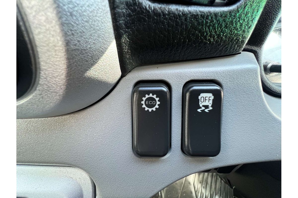 2021 Fuso Canter 615 4x2 LWB