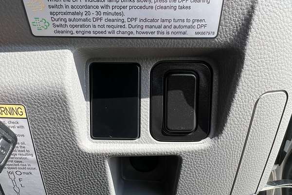 2021 Fuso Canter 615 4x2 LWB