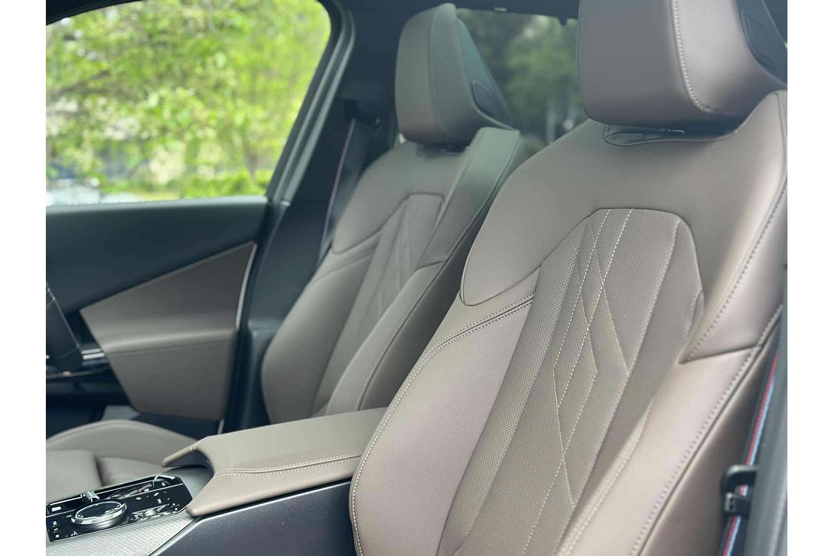2025 BMW X3 30e xDrive G45