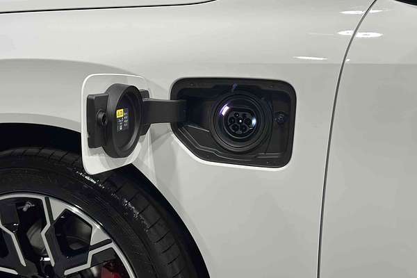 2025 BMW X3 30e xDrive G45