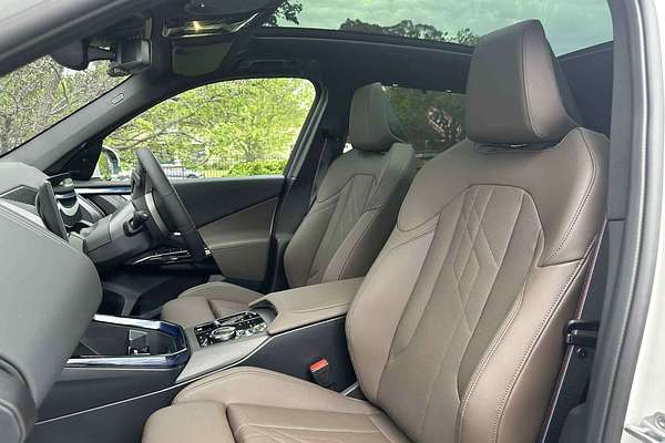 2025 BMW X3 30e xDrive G45