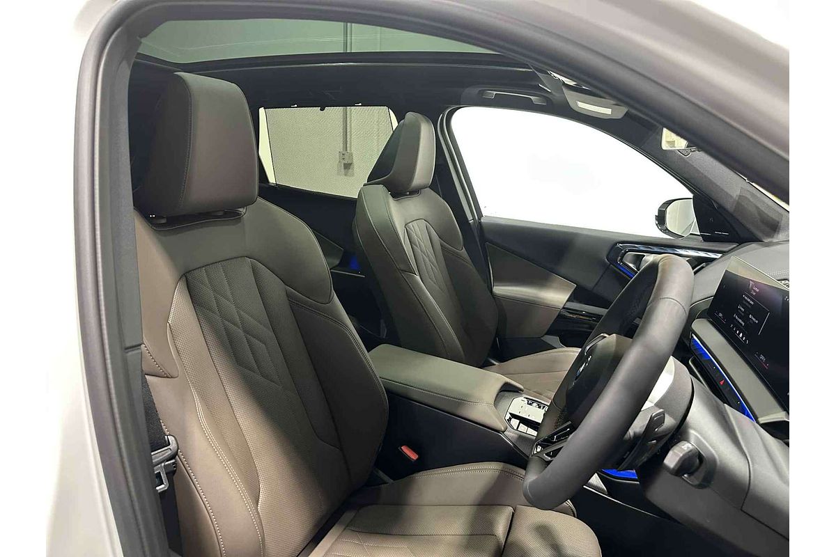 2025 BMW X3 30e xDrive G45