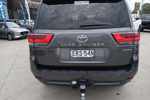 2021 Toyota Landcruiser Sahara FJA300R
