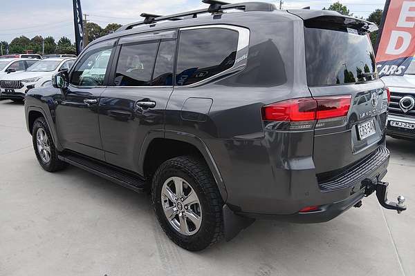 2021 Toyota Landcruiser Sahara FJA300R