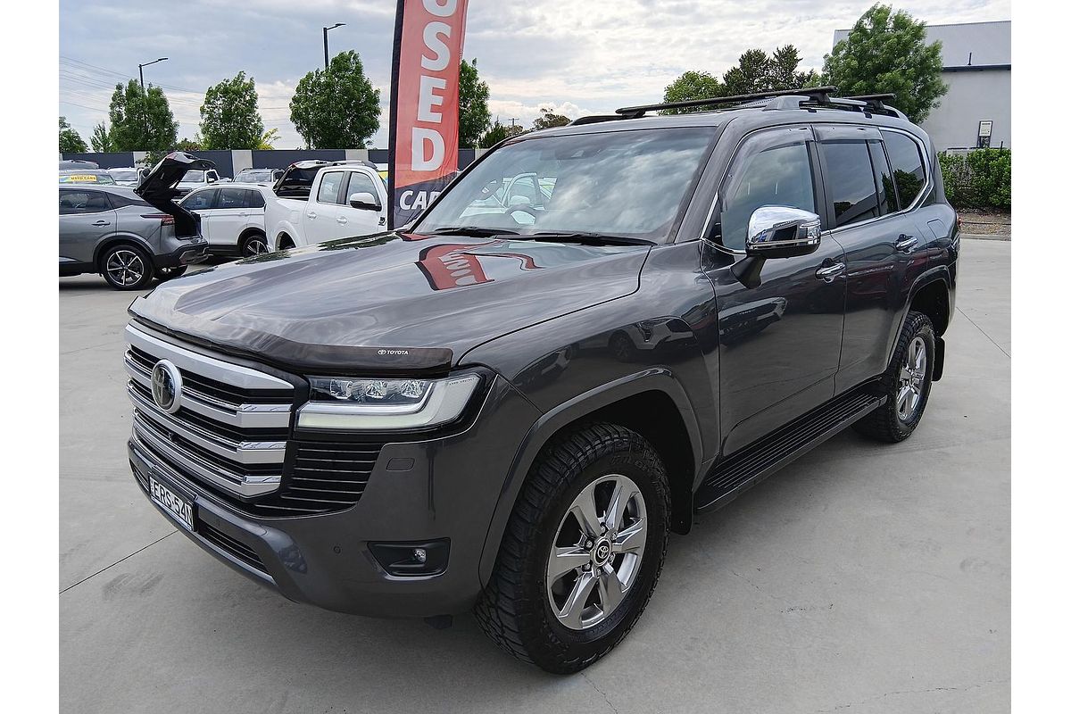 2021 Toyota Landcruiser Sahara FJA300R