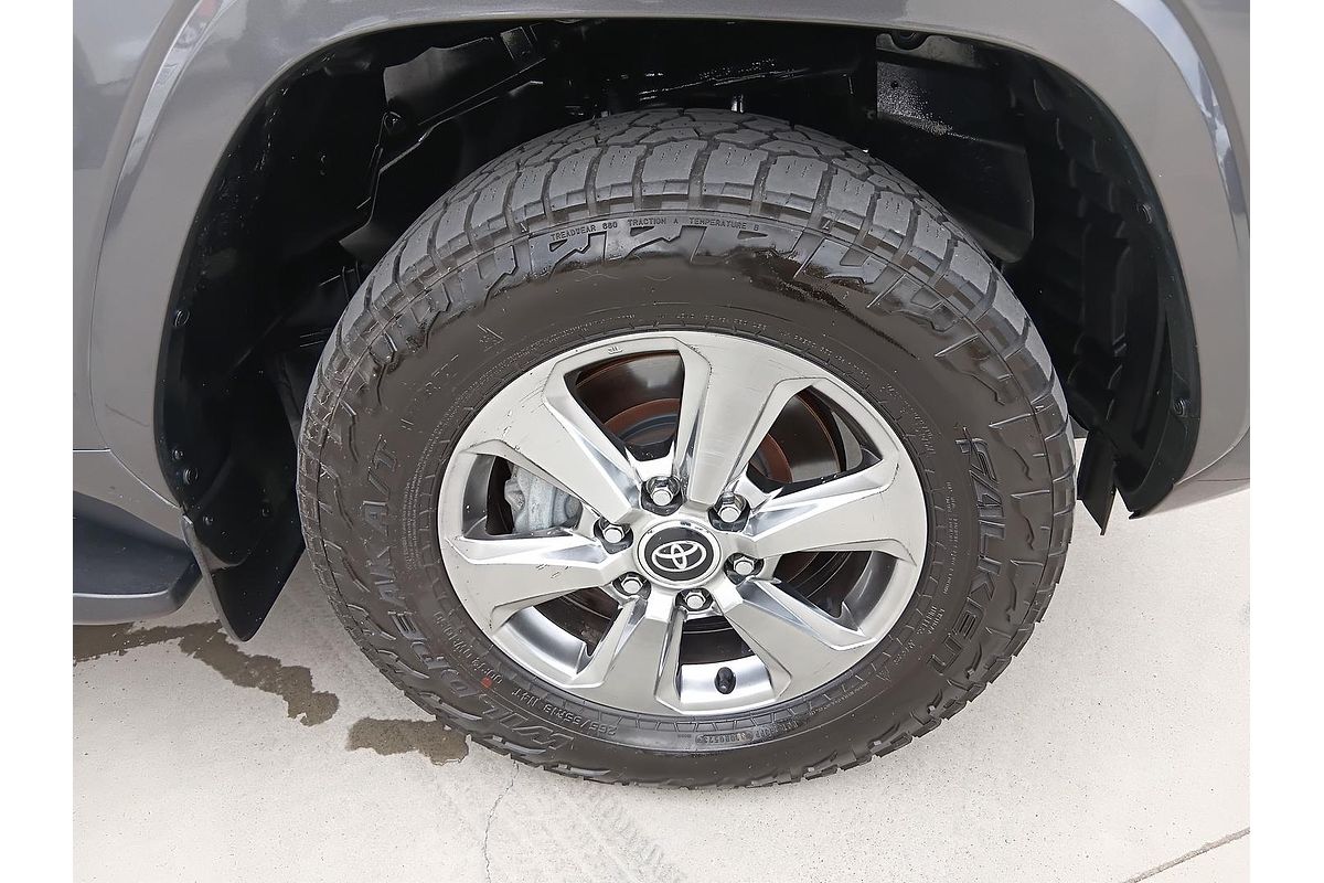 2021 Toyota Landcruiser Sahara FJA300R