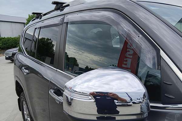 2021 Toyota Landcruiser Sahara FJA300R