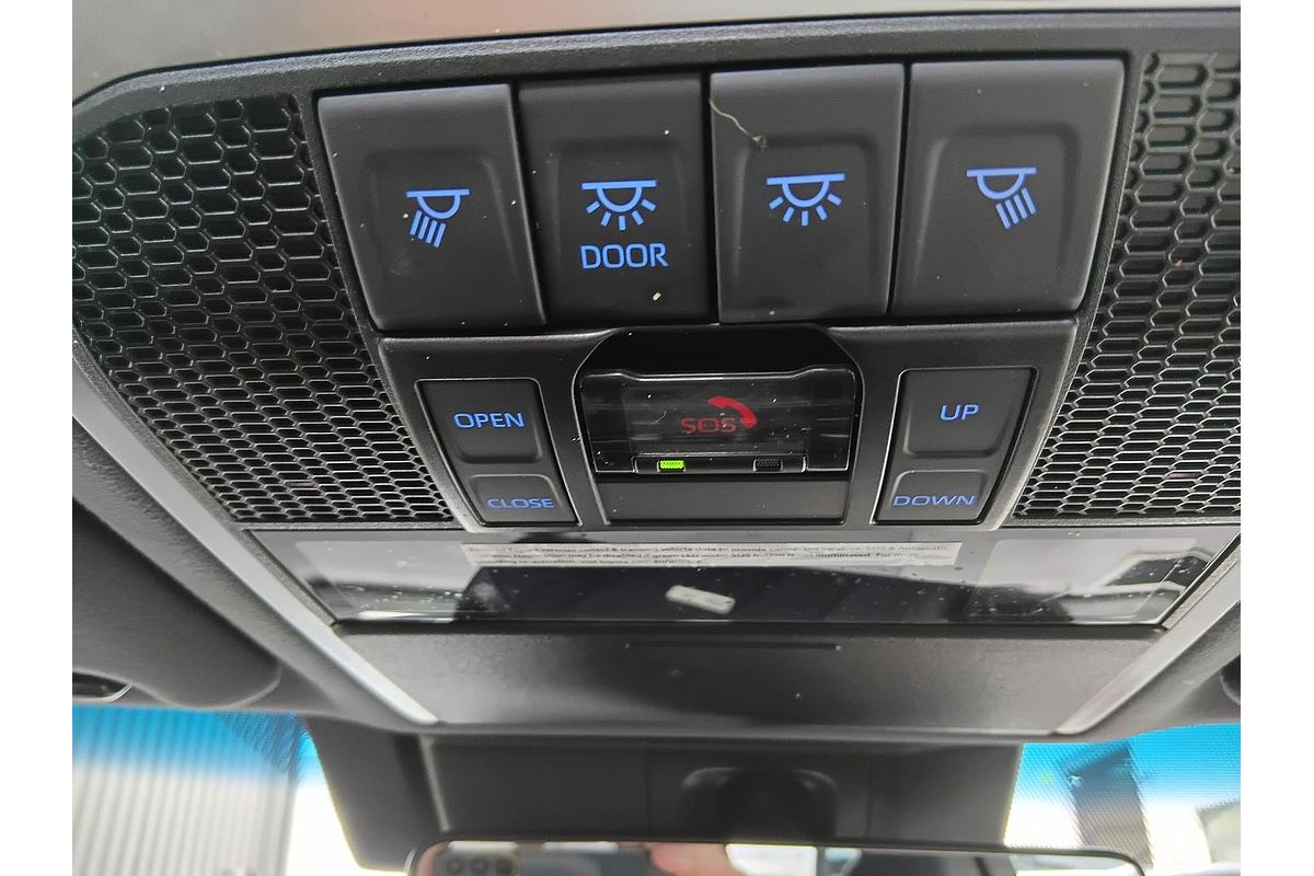 2021 Toyota Landcruiser Sahara FJA300R