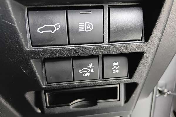 2021 Toyota Landcruiser Sahara FJA300R