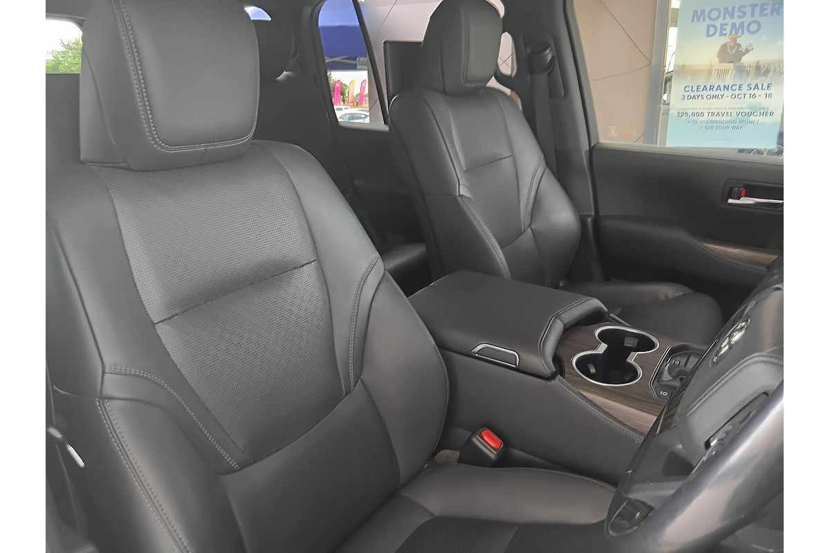 2021 Toyota Landcruiser Sahara FJA300R