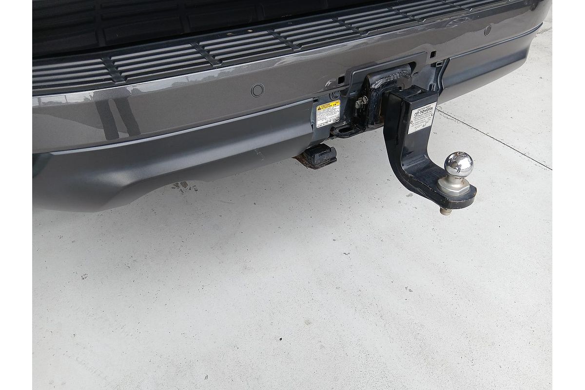 2021 Toyota Landcruiser Sahara FJA300R