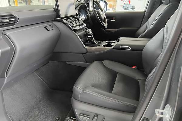 2021 Toyota Landcruiser Sahara FJA300R