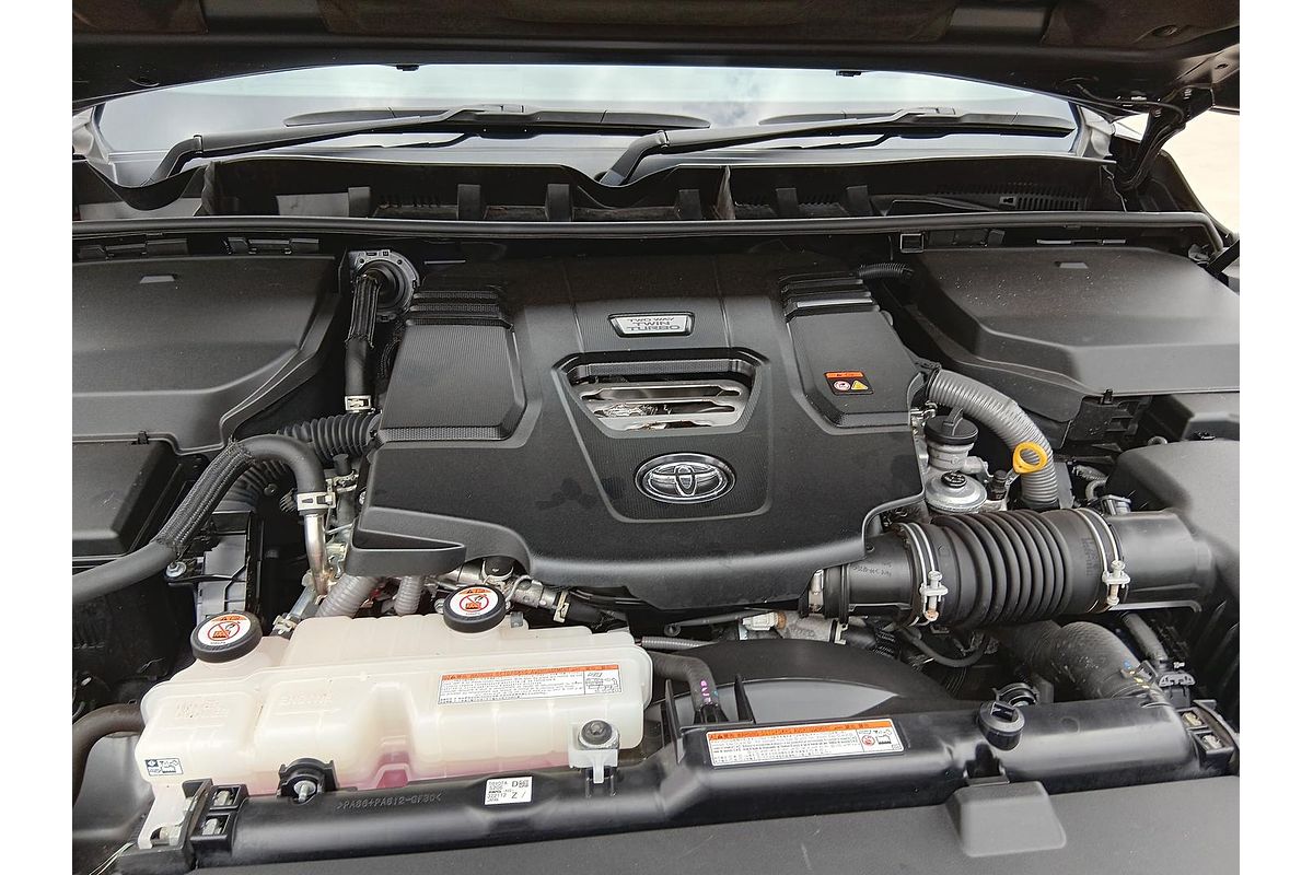 2021 Toyota Landcruiser Sahara FJA300R