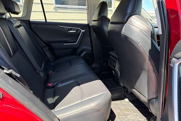 2020 Toyota RAV4 Edge AXAA54R