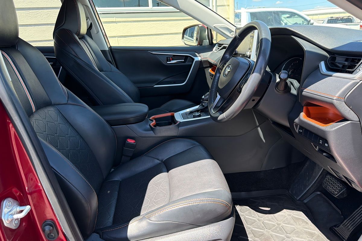 2020 Toyota RAV4 Edge AXAA54R